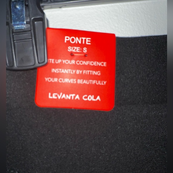 Maze Collection Ponte Leggings NWT - Picture 10 of 11